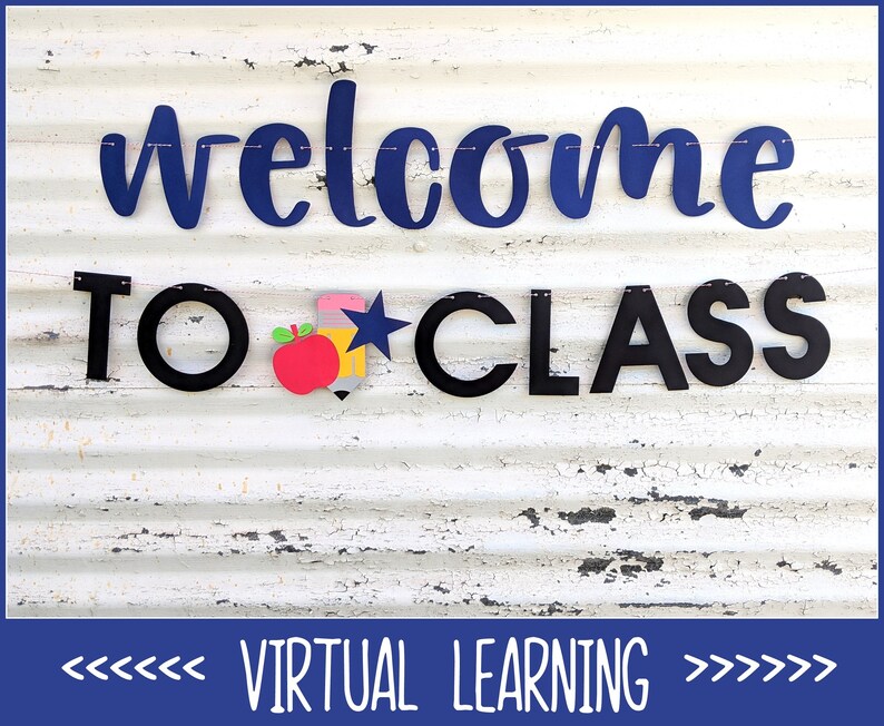 Może przedstawiać: Baner z napisem "welcome to class" w kolorze granatowym i czarnym, z czerwoną jabłkiem, oł&oacute;wkiem i gwiazdą. Na dole znajduje się fraza "virtual learning".