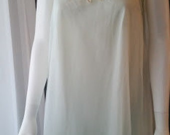 Vintage  Mint and Ecru Nightgown 50s 60s- 34