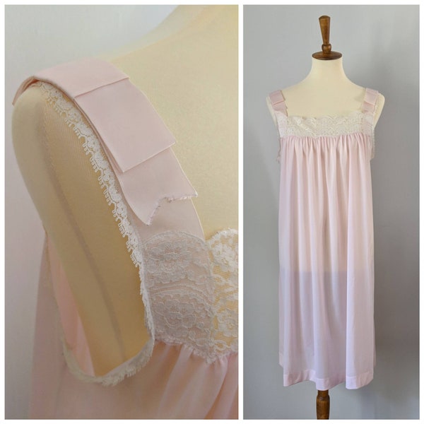 Vintage Nightgown | Vintage Nightie | Wedding Nightgown | Sleepwear | Lace Nightgown | Bridal | Bridal Shower | Gift for Her