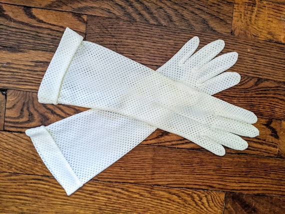 Vintage Gloves, Costume Gloves, Ladies Gloves, Whi