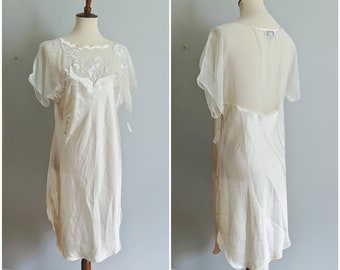 Vintage Lingerie, Bridal Lingerie, White Nightgown, Nightgown, Bridal, Bridal Shower, Gift for Her, Summer Nightgown, Ivory, Peignoir