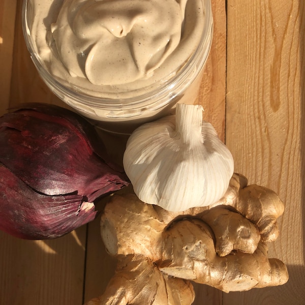 ROTE ZWIEBEL, GINGER, Knoblauch tiefen Conditioner, DHT-Blocker oder Glatze an Stellen, verdickt das Haar, um ein gesundes Haarwachstum zu fördern