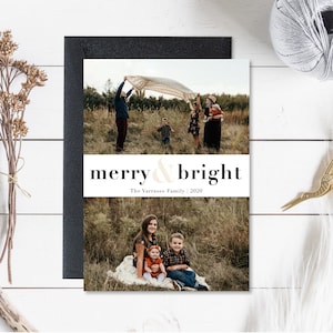 Cartão de Natal de Família com Foto, Cartão de Natal, Cartão de Natal com Foto Personalizada, Moderno, Cartão Minimalista, Download Digital, 5x7, Vertical