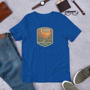 Zion National Park Utah Badge Style Retro Graphic T-Shirt