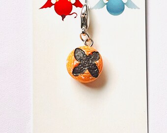 Hot Cross Bun Zipper Charm: 3D Food Resin Clip-On Pull