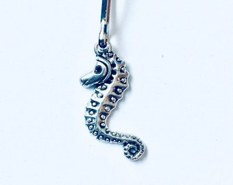 Seahorse zipper pull charm, antique silver detailed charm, under the sea purse zipper decoration, gift for sea lover