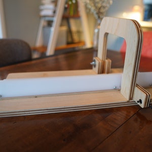 Soap Cutter Single Wire (plywood/polyethylene)