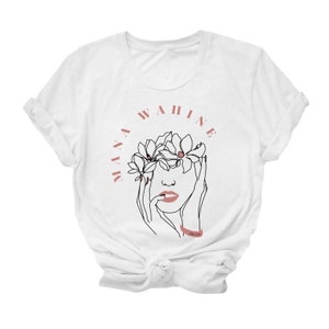 Lei Po&#39;o Mana Wahine T-shirt (unisex fit)