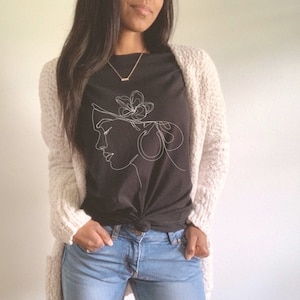 Calm & Focused Wahine T-shirt, Hula Dancer Gift, Wahine shirt, Hawaii Lover, Wahine, Hula, Hawaiian gift, Hawaii gift, Hawaiian Hula