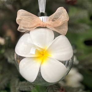 Classic White Yellow Plumeria Ornament, Personalized Ornament, Hawaii Christmas Ornament, Mele Kalikimaka, Aloha Ornament, Hawaiian Ornament