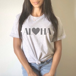 Heart Aloha T-shirt, Aloha Shirts, Wahine, Aloha tshirt, Aloha T-shirt, Aloha graphic tshirt, Hawaii Home T-shirt, Hawaii