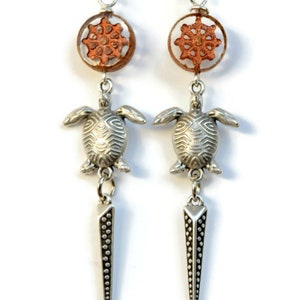 Pendientes tortuga de mar, Pendientes largos colgantes de plata Joyas inspiradas en el océano, Pendientes bohemios mujer, Joyas ibicencas, imagen 5