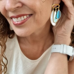 Pendientes largos oro y cristal azul, Pendientes declaración azul cielo, joyas boho, pendientes a capas, joyas españolas, Joyas románticas imagen 8