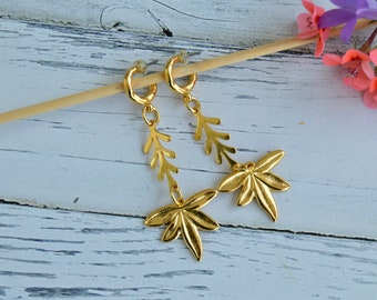 Leaves hoop earrings, Long gold earrings for wedding, stud earrings gold, statement gold earrings, Spanish jewelry, gift for her under 50