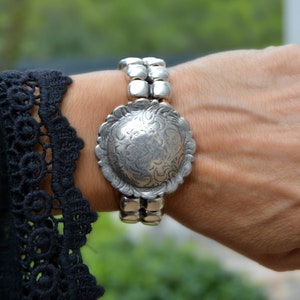 Viking jewelry for women, metal bracelet, handmade jewelry, zamak bracelet, modern bracelet, Spanish jewelry, gift under 50 for her