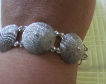 1 pulsera de plata/pepitas de coral sardo redondas x3, 1 pulgada de diámetro, largo de extremo a extremo 7,12 pulgadas/Sarda corallo original