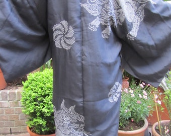 EDO, japanese, Long navy, fudog/ DRAGONS/white shibori Kimono/nagajuban/ shibori work,/silk throughout/3/4 L, S-LGE