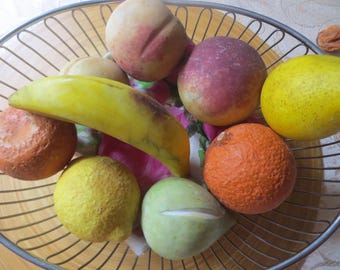 Mint. antique LOT of  8  italian alabaster, stone,fruit, 8-11 mm banana, orange, apricots, fig, lemon, classic, Alessi stainless oval basket