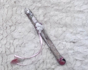 Healing Wand, Driftwood, Flower Agate, Rhodochrosite, White Agate, Pink Tourmaline, Kunzite, Thulite Higher Consciousness, Divine Feminine