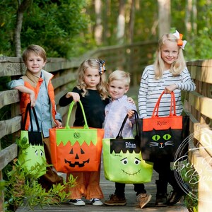 Halloween tote bags / Personalized Halloween totes / Trick or treat tote bags