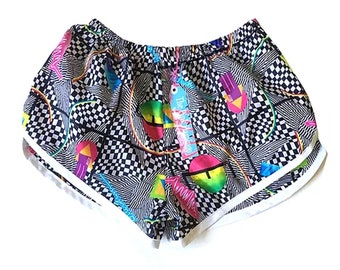 Monochrome Abstract Print Bound Sports Shorts