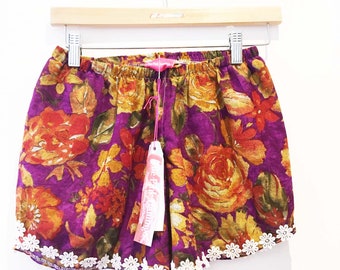 Purple Vintage Floral Print Pom Pom Shorts