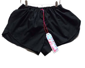 Farbige leichte Baumwoll-Sportshorts - schlichter Saum