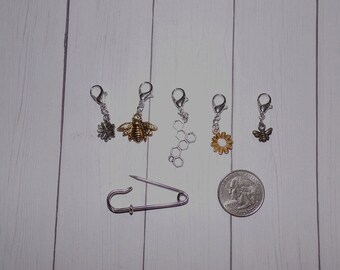 Bees and Flowers Crochet Stitch Markers // Nature Progress Keepers // Planner Charms // Notebook Clips // Spring Stitch Markers