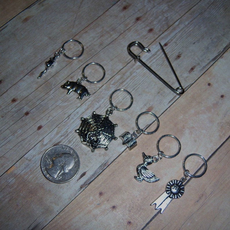 Charlotte/'s Web Inspired Knitting Stitch Markers Children/'s Book Progress Keepers WIP Knit Stitch Marker Yarn Accessories
