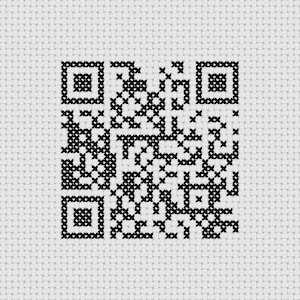 Può includere: Codice QR bianco e nero con uno schema quadrato.