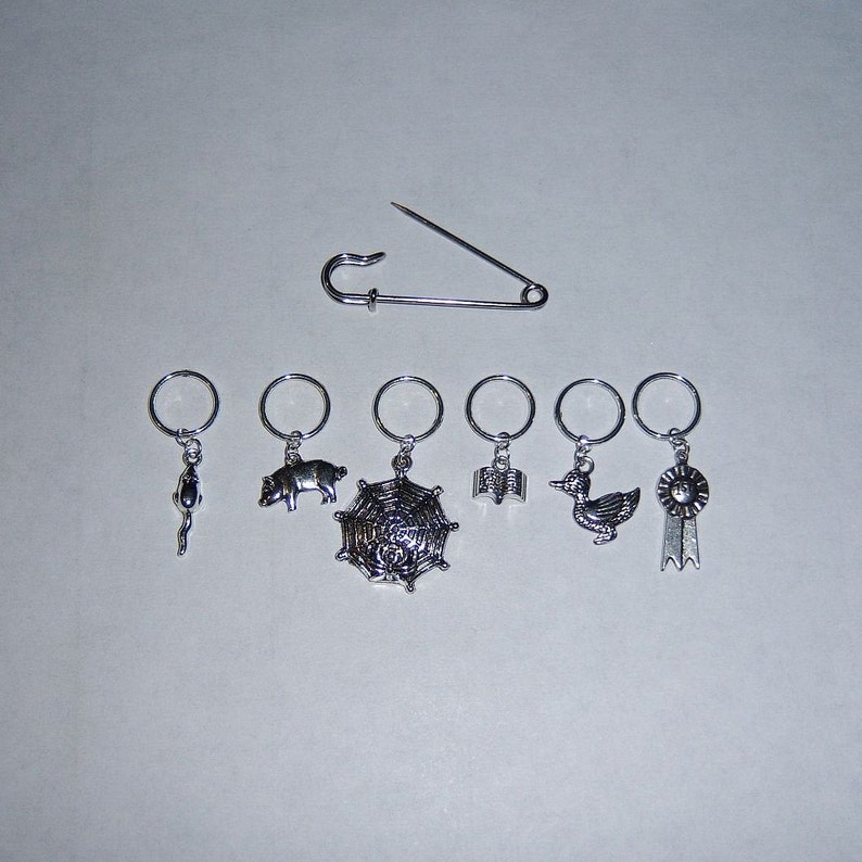 Charlotte/'s Web Inspired Knitting Stitch Markers Children/'s Book Progress Keepers WIP Knit Stitch Marker Yarn Accessories