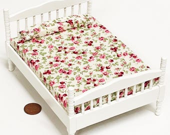 Letto matrimoniale in legno bianco per casa delle bambole: mobili per camera da letto in miniatura in scala 1/12