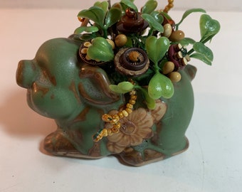 Vintage Button Bouquet/Pig-Cottage Chic Country farmhouse Home Decor