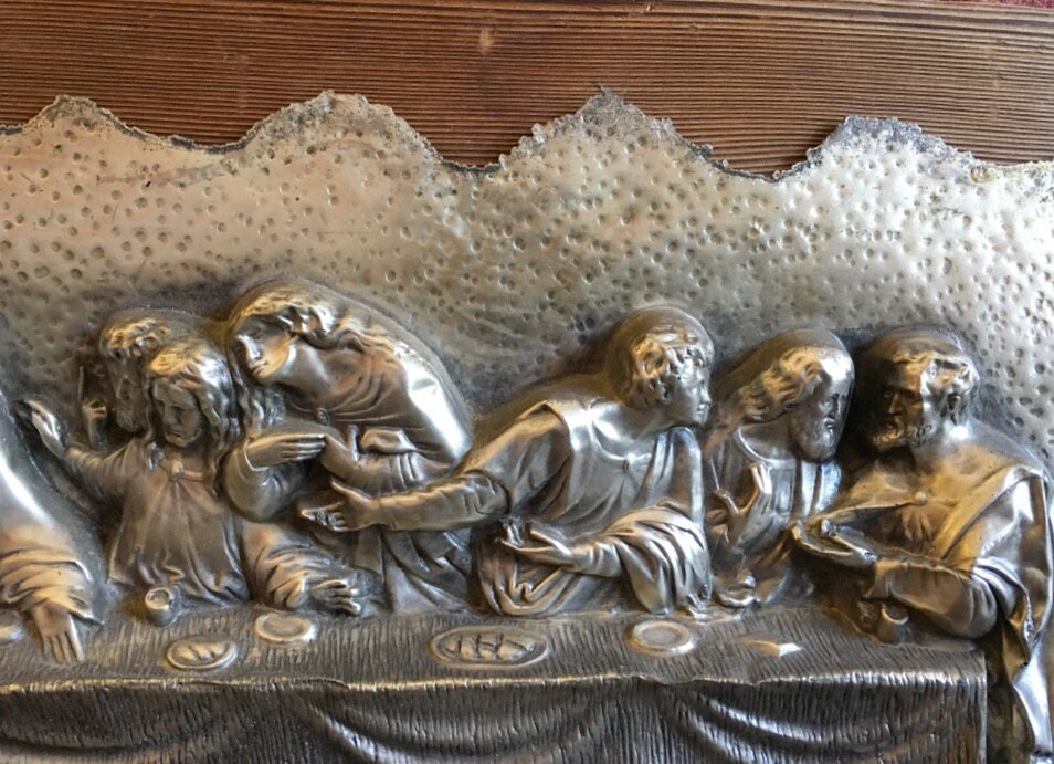 Large Last Supper Wall Plaque Hammered Antiqued Silver Tin