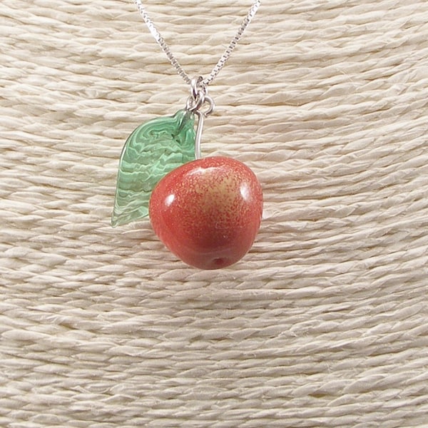 Collier de pommes en verre de Murano, bijoux en verre, pendentif en pomme en verre, argent sterling, fabriqué en Italie, fruit en verre