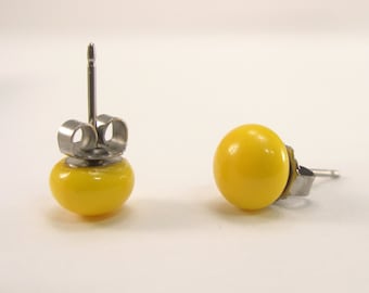 Murano Glass yellow stud earrings, fused glass ear post, surgical steel, dot earrings, Made in Italy