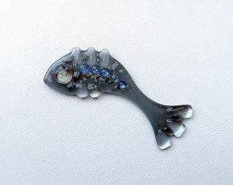 Gray trasnsparent Fish fused glass fridge magnet