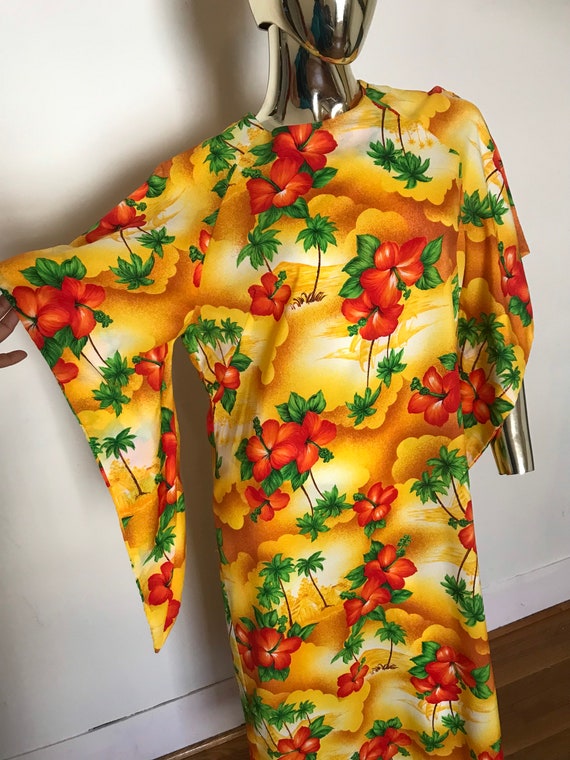 Vintage Hawaiian Kimono Caftan Dress - image 3