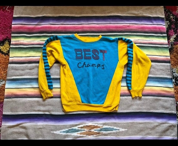 Vintage Sweatshirt - image 1