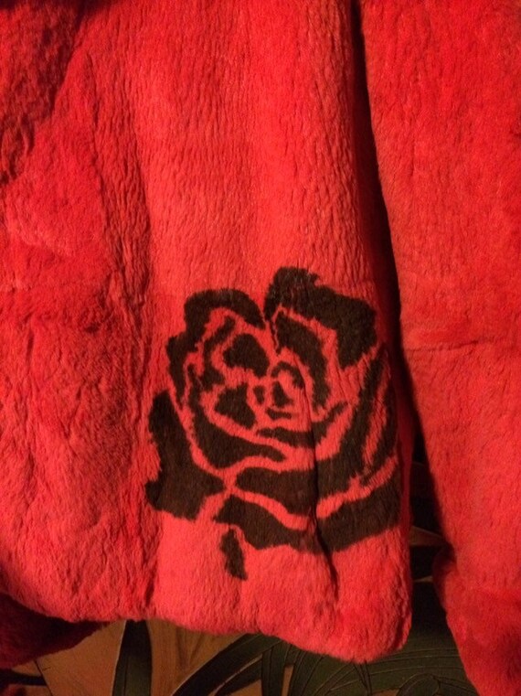 Vintage Rabbit Fur Coat With Black stencil Roses … - image 6