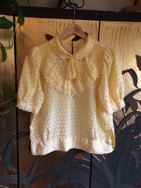 Vintage 80s Victorian style Blouse - image 2