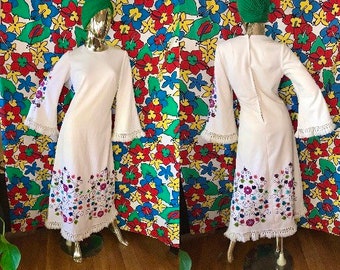 Vintage 1970s Embroidered Maxi Dress - Etsy