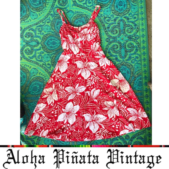 Vintage 1950s Hawaiian Dress