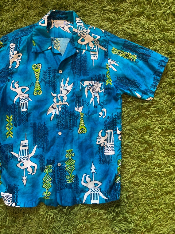 Vintage Hawaiian tiki Shirt by Hukilau - image 3