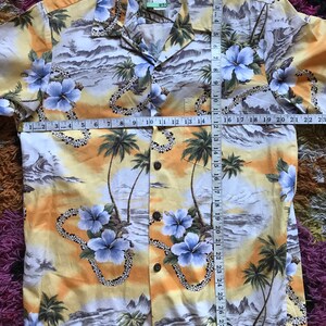 Vintage Hawaiian Shirt by Naniloa of Hawaii image 4