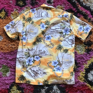 Vintage Hawaiian Shirt by Naniloa of Hawaii image 5