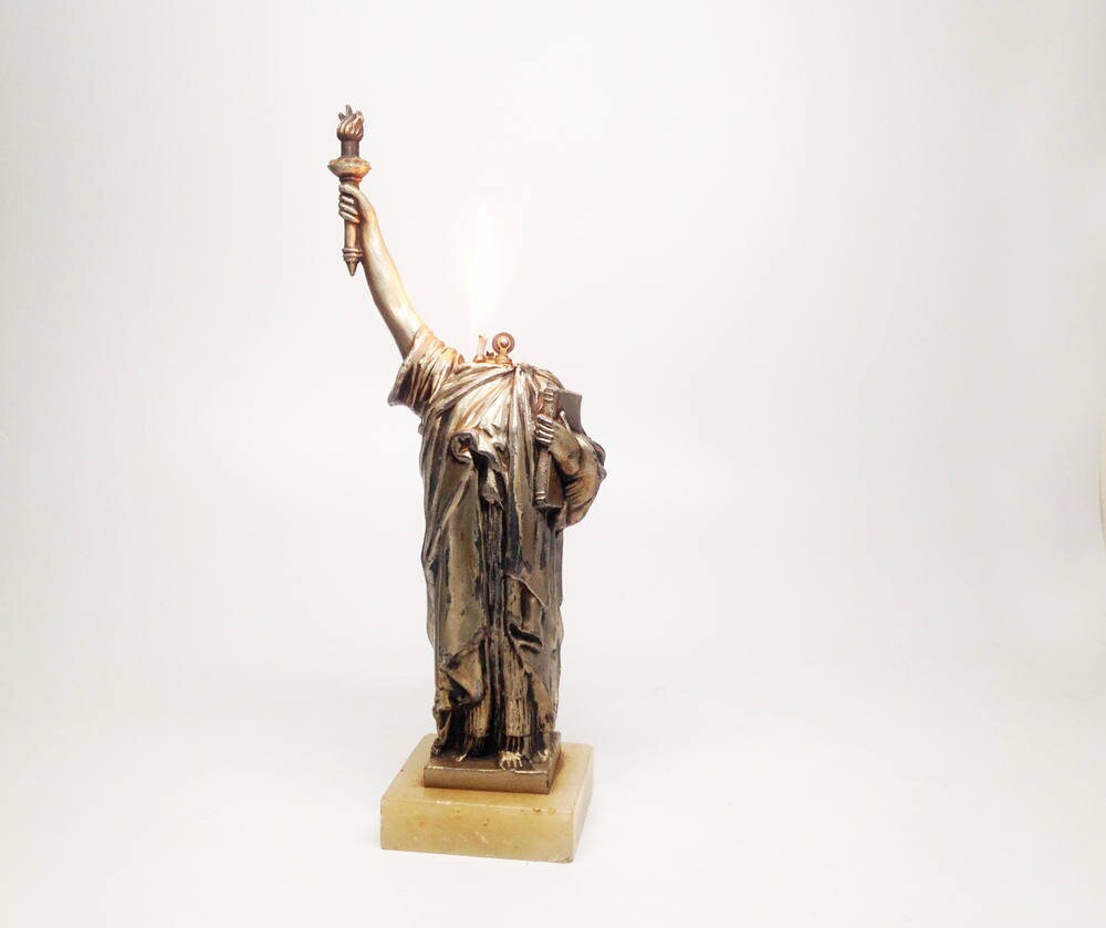 Antique Statue of Liberty Lighter Working Antique 1930's Marble Ash