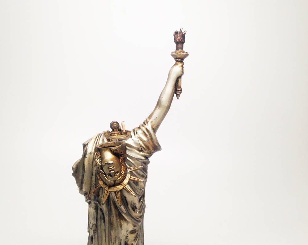 Antique Statue of Liberty Lighter Working Antique 1930's Marble Ash