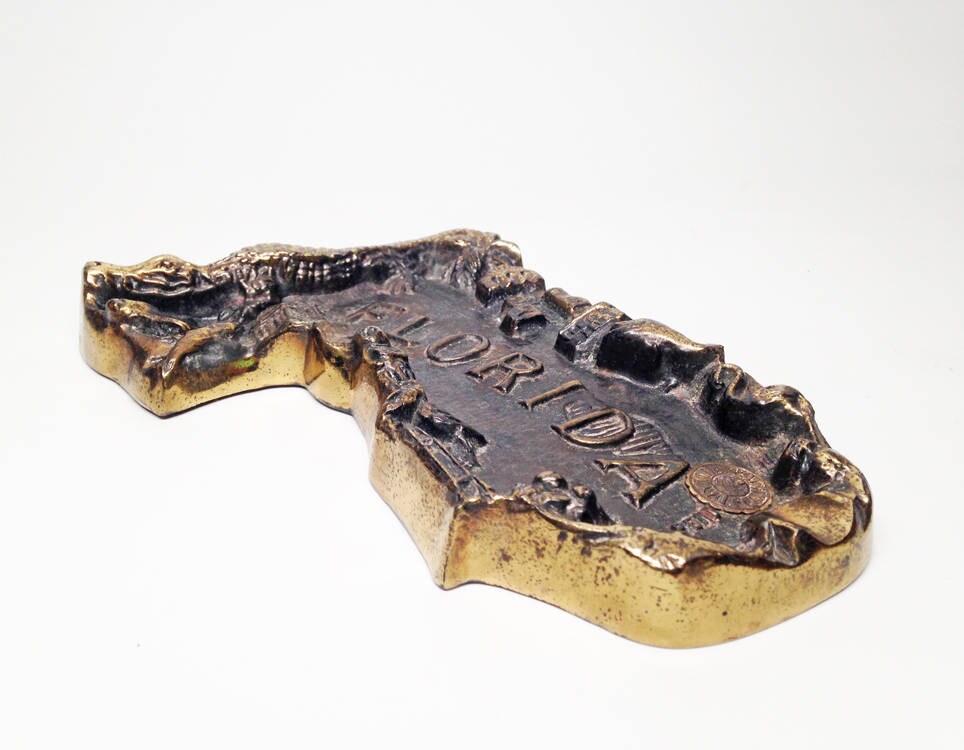 Vintage Florida Ashtray Old 1950s Heavy Cast Metal Alligator