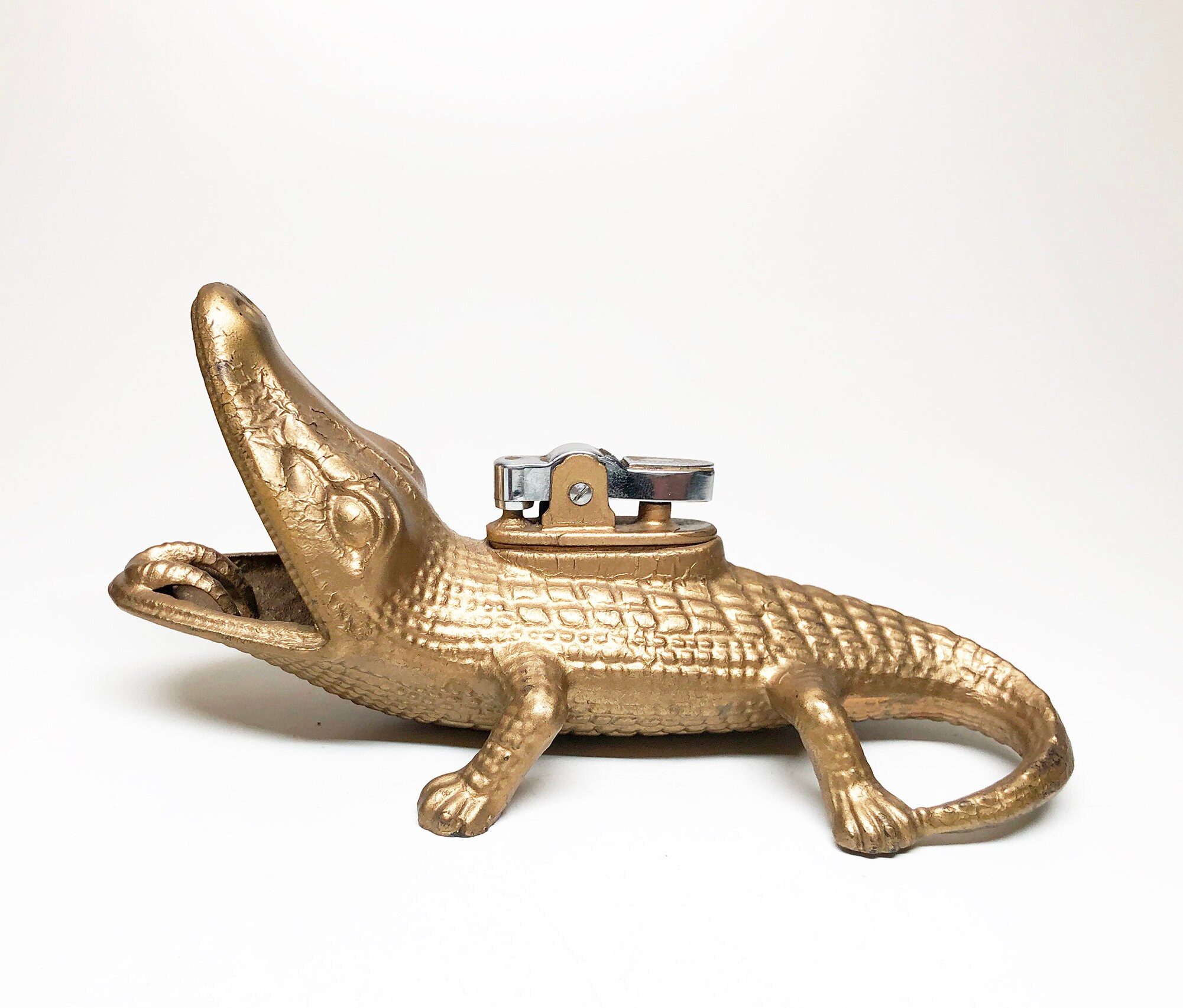 1950s Alligator Lighter Ashtray Combination
